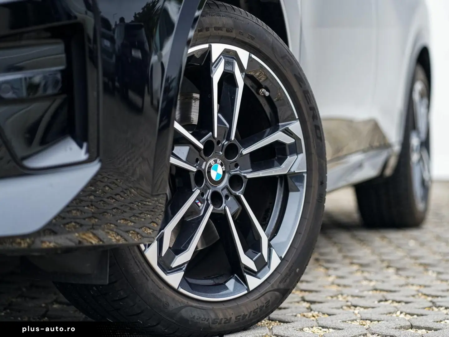 BMW X2 sDrive20i M-Sport AdLED AHK Alarm PANO KoZg