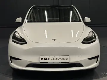 TESLA Model Y RWD  1.HAND Wärmepumpe