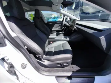TESLA Model 3 Long Range AWD HIGHLAND PANO STHZ ACC