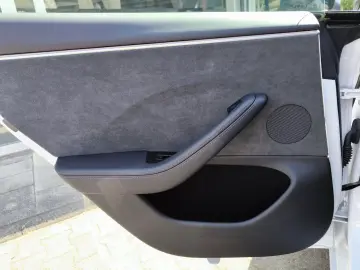 TESLA Model 3 Long Range AWD HIGHLAND PANO STHZ ACC