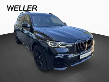 BMW X7 M50i KomfSi 360  H K SkyLo AHK 2ACHS AdLED
