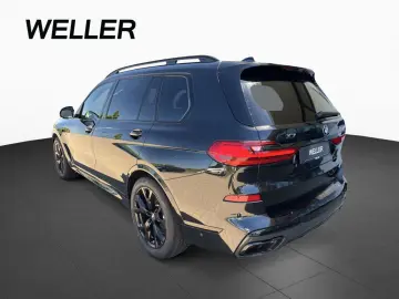 BMW X7 M50i KomfSi 360  H K SkyLo AHK 2ACHS AdLED