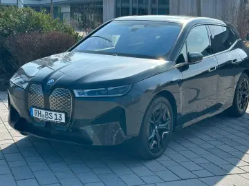BMW iX 40 xDrive M-Paket