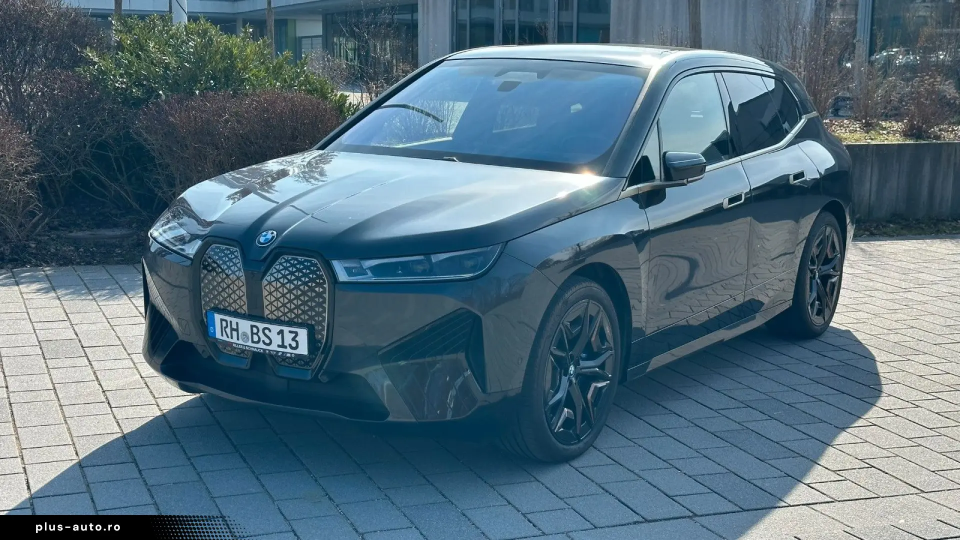 BMW iX 40 xDrive M-Paket