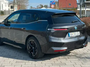 BMW iX 40 xDrive M-Paket
