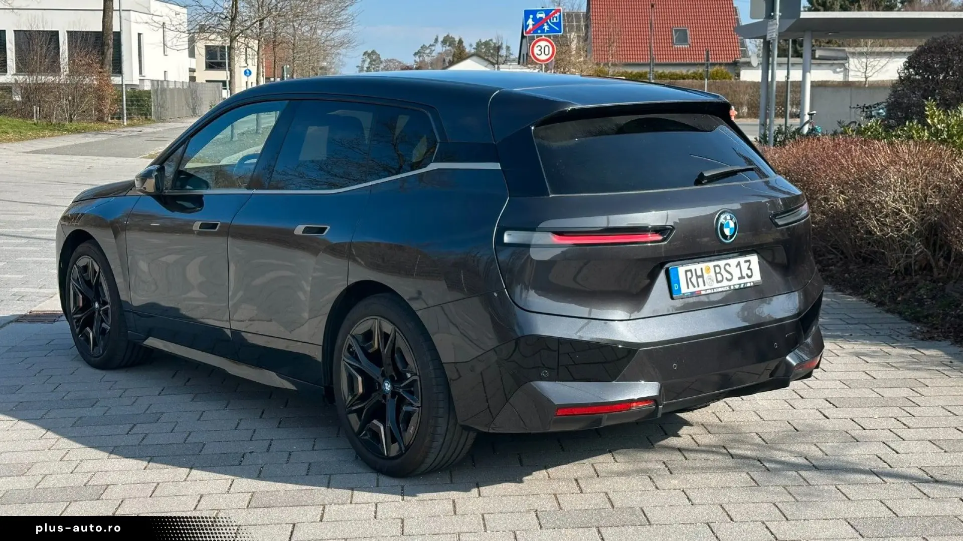 BMW iX 40 xDrive M-Paket