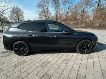 BMW iX 40 xDrive M-Paket