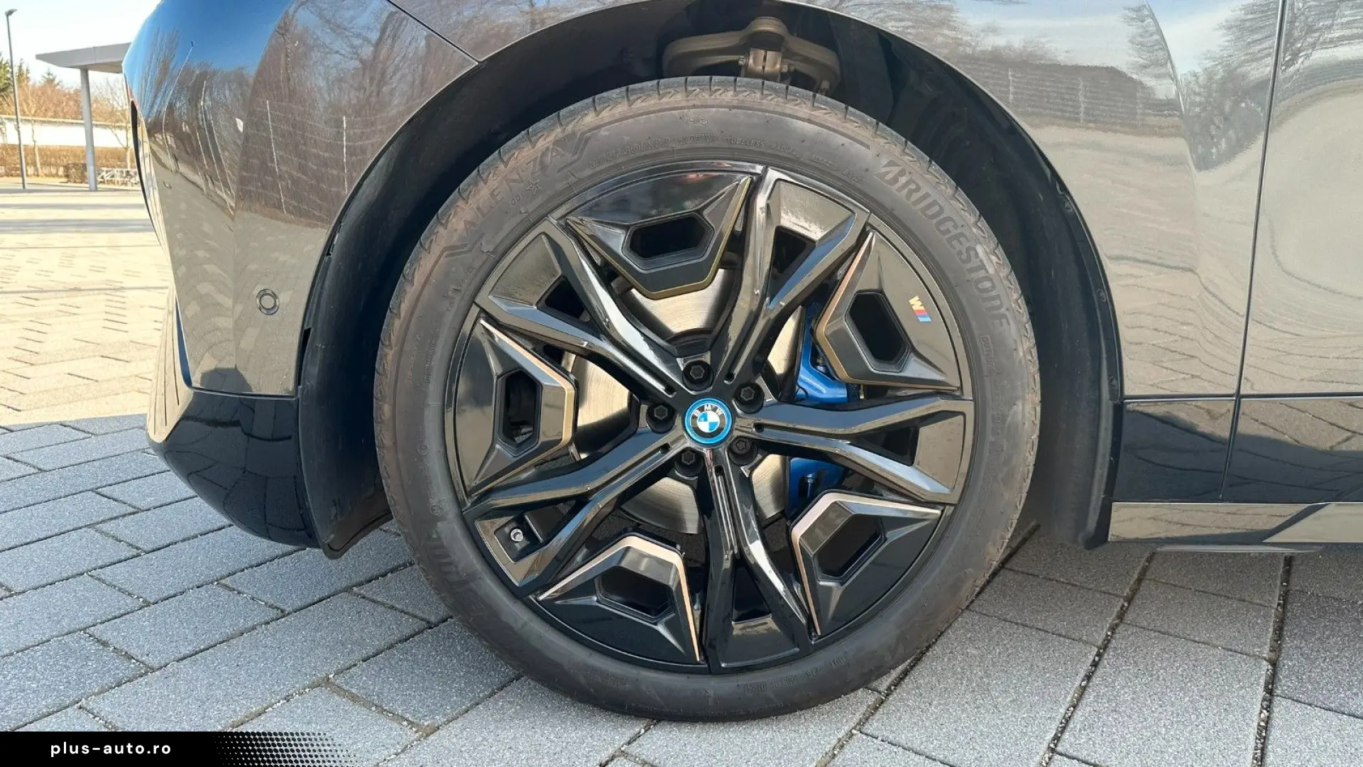 BMW iX 40 xDrive M-Paket