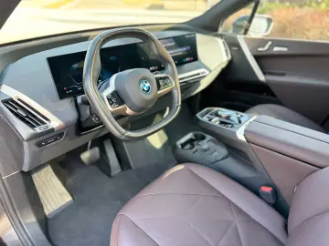 BMW iX 40 xDrive M-Paket