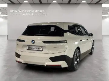 BMW iX xDrive40 AHK Driv.Assist.Prof Harman K Laser