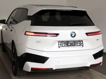 BMW iX 50 xDrive Leder Navi Laser 360Kamera ACC Pano