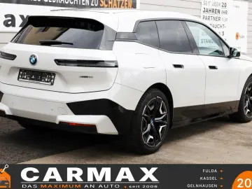 BMW iX 50 xDrive Leder Navi Laser 360Kamera ACC Pano