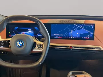 BMW iX xDrive40 Driv.Assist.Prof LiveCockpitProf