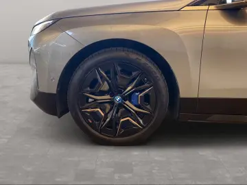 BMW iX xDrive40 Driv.Assist.Prof LiveCockpitProf