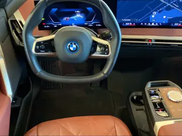 BMW iX xDrive40 Driv.Assist.Prof LiveCockpitProf
