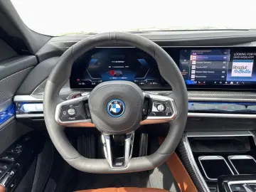 BMW i7 60 M SPORT PRO ExecutivLo DAPro Leas ab 799 -