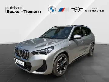BMW iX1 xDrive30 19    M Paket   DrivAss    HUD   Ke