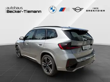 BMW iX1 xDrive30 19    M Paket   DrivAss    HUD   Ke