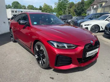 BMW i4 M50 xDrive GC M    AHK ACC Glasdach H&K