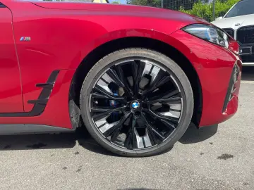 BMW i4 M50 xDrive GC M    AHK ACC Glasdach H&K
