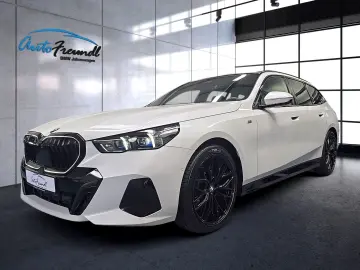 BMW 520d xDrive M Sport  20 Zoll Pano AHK Standh.
