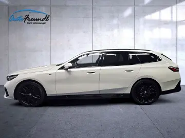 BMW 520d xDrive M Sport  20 Zoll Pano AHK Standh.