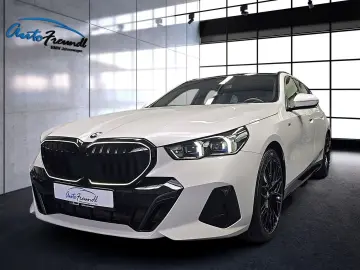 BMW 520d xDrive M Sport  20 Zoll Pano AHK Standh.