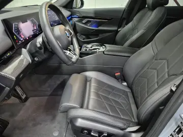 BMW 520d xDrive M Sport  20 Zoll Pano AHK Standh.