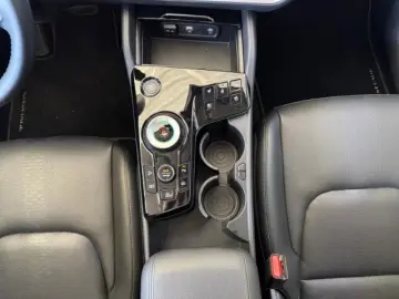 KIA Sportage PLUG&RIDE 1.6T PHEV 4WD NAVI DAB KLIMA