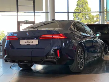BMW 550e Lim xDr. M-Sport SurrView Sbel HUD AHK ACC