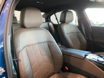 BMW 550e Lim xDr. M-Sport SurrView Sbel HUD AHK ACC
