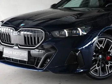 BMW xDrive  Harman Kardon  Head-up  Belüftung
