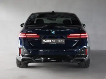 BMW xDrive  Harman Kardon  Head-up  Belüftung