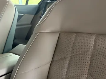 BMW xDrive  Harman Kardon  Head-up  Belüftung