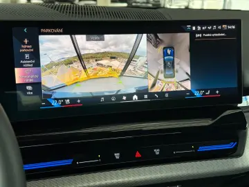 BMW xDrive  Harman Kardon  Head-up  Belüftung