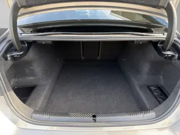 BMW 550e xDrive Limousine M Sport Travel  Prof Paket