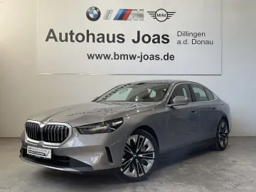 BMW 550e xDrive  Sitzbelüftung  AC-Schnellladen  20