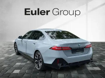BMW 550 e xDrive Limo M-Sport 21'' AHK Gla…