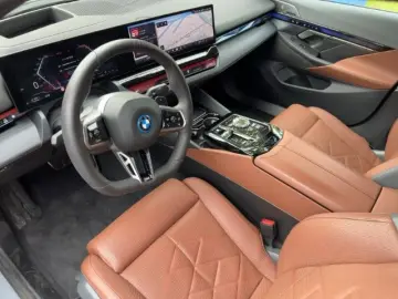 BMW 550 e xDrive Limo M-Sport 21'' AHK Gla…