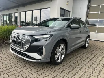 AUDI Q4 e-tron 50 220kw S-Line Leder Kamera ACC Sound