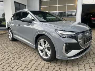 AUDI Q4 e-tron 50 220kw S-Line Leder Kamera ACC Sound