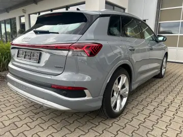 AUDI Q4 e-tron 50 220kw S-Line Leder Kamera ACC Sound