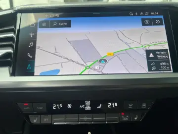 AUDI Q4 e-tron 50 220kw S-Line Leder Kamera ACC Sound