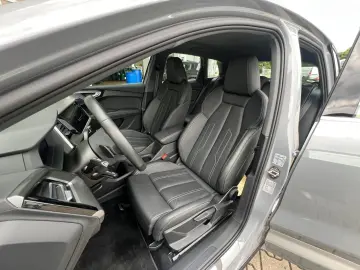 AUDI Q4 e-tron 50 220kw S-Line Leder Kamera ACC Sound