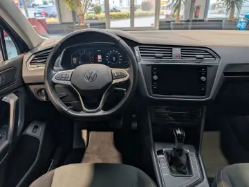 VW Tiguan 2.0 TDI SCR DSG Elegance 1.Hand