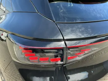 VW ID.4 GTX 220kw (82kwh) MATRIX AHK PANO HuD WäPu