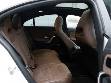 MERCEDES-BENZ CLA 220 4M Coupé AMG-Sport MLB Pano Burm Distr