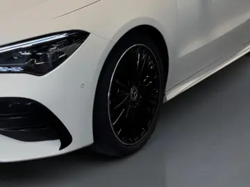 MERCEDES-BENZ CLA 250 4M Coupé AMG NIGHT MBEAM AMBIE…