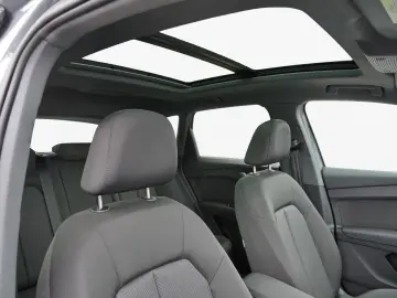 AUDI Q4 40 e-tron 511km WLTP LED AHK Panoramadach