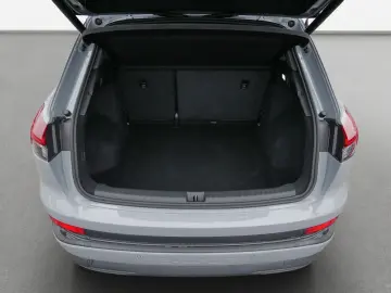 AUDI Q4 40 e-tron 511km WLTP LED AHK Panoramadach